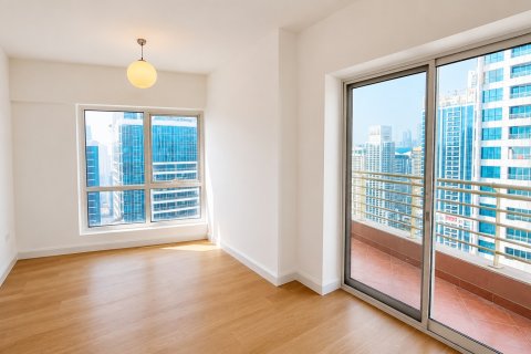 Apartment in Jumeirah Islands, Dubai 3 bedrooms, 146 sq.m. № 134089 - photo 3