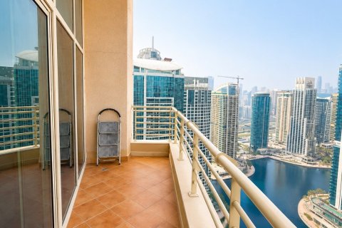 Apartment in Jumeirah Islands, Dubai 3 bedrooms, 146 sq.m. № 134089 - photo 15