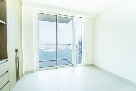 Apartment in Dubai Marina, Dubai 3 bedrooms, 154 sq.m. № 134085 - photo 18