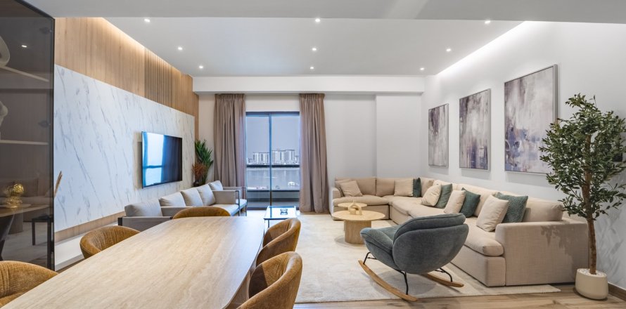 Apartment in Dubai Marina, Dubai 3 bedrooms, 202 sq.m. № 134088