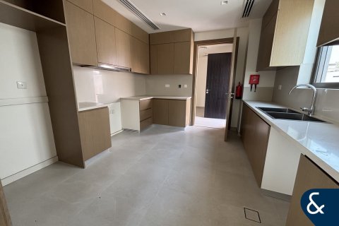 Villa en Al Furjan, Dubai, 5 dormitorios, 442 m², № 76146 - foto 5