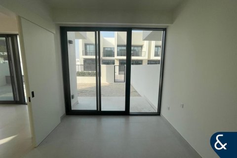 Villa in Town Square, Dubai 4 bedrooms, 261 sq.m. № 76147 - photo 13