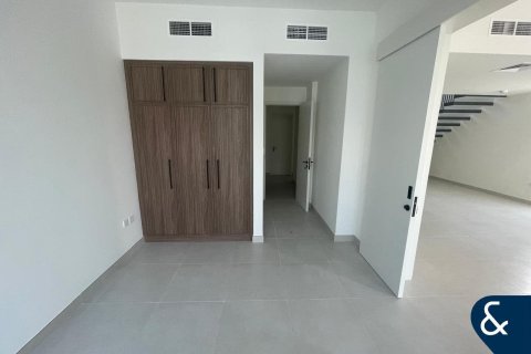 Villa in Town Square, Dubai 4 bedrooms, 261 sq.m. № 76147 - photo 14