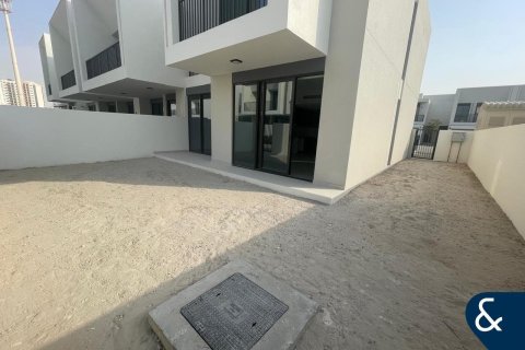 Villa in Town Square, Dubai 4 bedrooms, 261 sq.m. № 76147 - photo 3