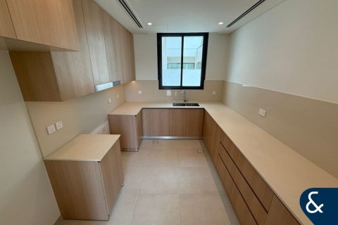 Villa in Arabian Ranches 3, Dubai 4 bedrooms, 381 sq.m. № 76145 - photo 6