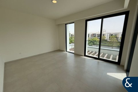 Villa in Arabian Ranches 3, Dubai 4 bedrooms, 381 sq.m. № 76145 - photo 12