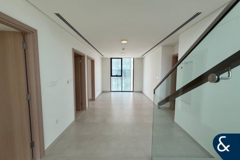 Villa in Arabian Ranches 3, Dubai 4 bedrooms, 381 sq.m. № 76145 - photo 10