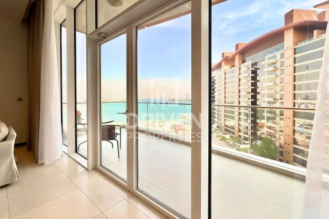 Appartement à Tiara Residences, Palm Jumeirah, Dubai, 1 chambre, 120.31 m², № 136422 - photo 9