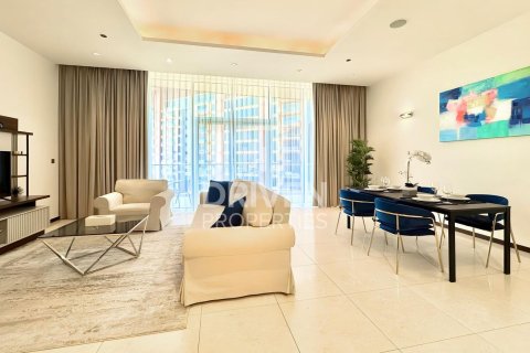 Appartement à Tiara Residences, Palm Jumeirah, Dubai, 1 chambre, 120.31 m², № 136422 - photo 2