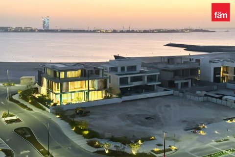 Land in Dubai 700 sq.m. № 97872 - photo 2