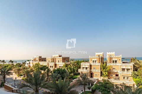 Apartment in Palm Jumeirah, Dubai 2 bedrooms, 203 sq.m. № 74135 - photo 26