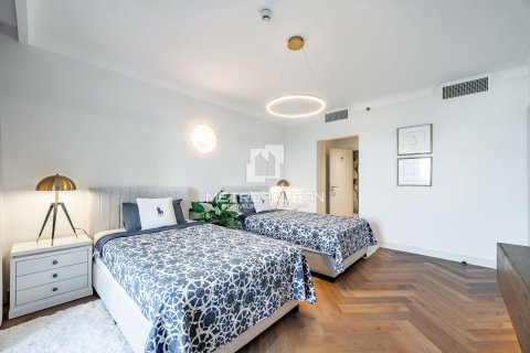 Apartment in Palm Jumeirah, Dubai 2 bedrooms, 203 sq.m. № 74135 - photo 16