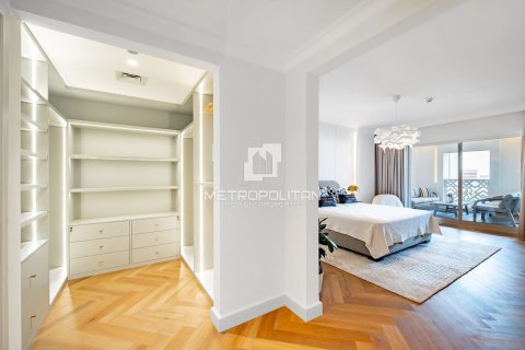 Apartment in Palm Jumeirah, Dubai 2 bedrooms, 203 sq.m. № 74135 - photo 9