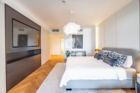 Apartment in Palm Jumeirah, Dubai 2 bedrooms, 203 sq.m. № 74135 - photo 8