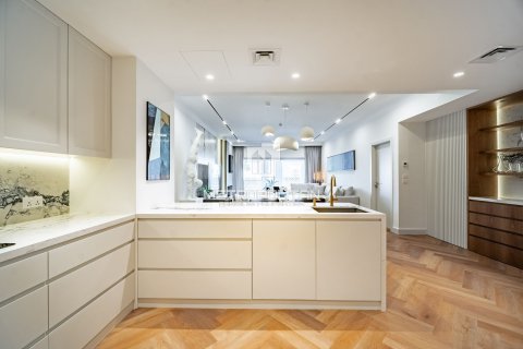 Apartment in Palm Jumeirah, Dubai 2 bedrooms, 203 sq.m. № 74135 - photo 4