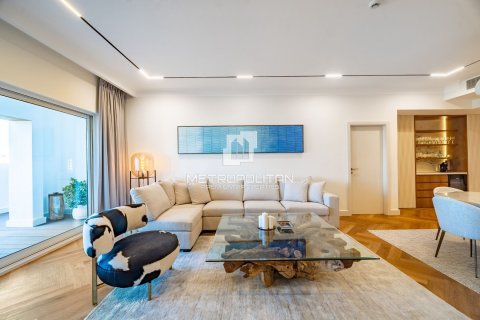 Apartment in Palm Jumeirah, Dubai 2 bedrooms, 203 sq.m. № 74135 - photo 1