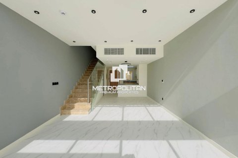 Maison de ville à Rukan, Dubai, 2 chambres, 124 m², № 74133 - photo 3