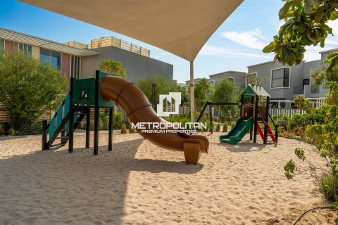 Maison de ville à Rukan, Dubai, 2 chambres, 124 m², № 74133 - photo 18