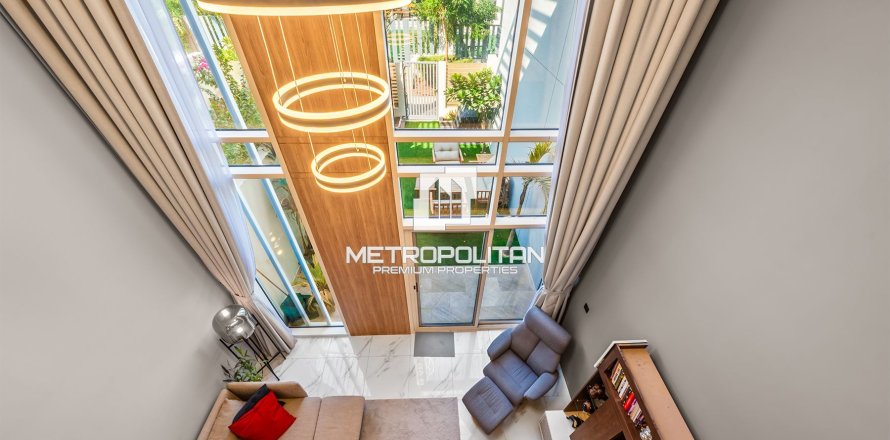 Maison de ville à Rukan, Dubai, 2 chambres, 124 m², № 74133