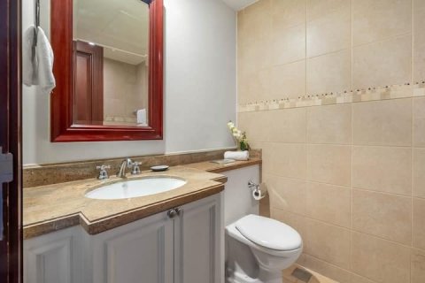 Apartamento en Downtown Dubai (Downtown Burj Dubai), Dubai, 1 dormitorio, 85 m², № 123789 - foto 12