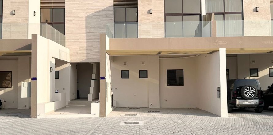 Villa en Dubai, 4 dormitorios, 187.6 m², № 141624