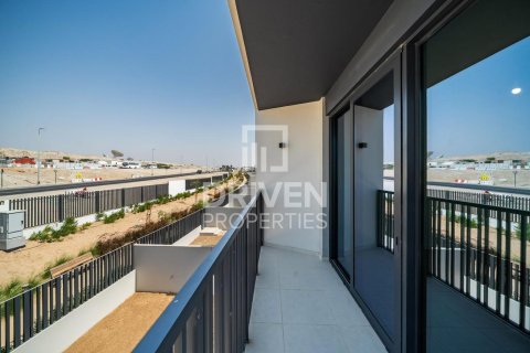 Adosado en Jebel Ali, Dubai, 4 dormitorios, 362.41 m², № 126758 - foto 16