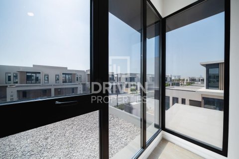 Adosado en Jebel Ali, Dubai, 4 dormitorios, 362.41 m², № 126758 - foto 13