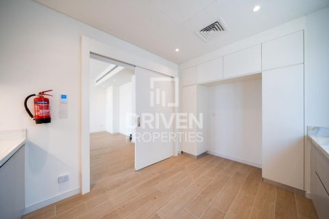 Adosado en Jebel Ali, Dubai, 4 dormitorios, 362.41 m², № 126758