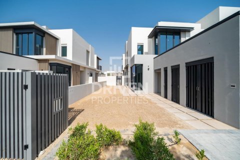 Adosado en Jebel Ali, Dubai, 4 dormitorios, 362.41 m², № 126758 - foto 18