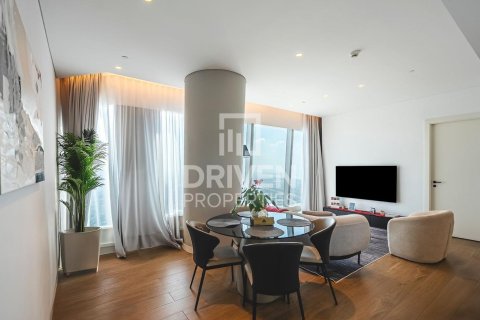 Apartment in Jumeirah Lake Towers, Dubai 1 bedroom, 68.84 sq.m. № 137193