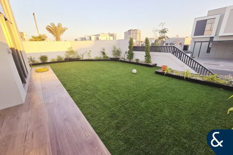 Купить таунхаус в Al Furjan, Дубай: 4 спальни, 269м², № 75378 - фото 3