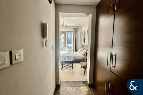 Appartement à Sparkle Towers, Dubai Marina, Dubai, studio, 38 m², № 75380 - photo 8
