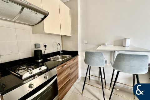 Appartement à Sparkle Towers, Dubai Marina, Dubai, studio, 38 m², № 75380 - photo 5