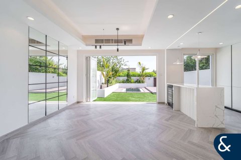 Villa en Springs 11, The Springs, Dubai, 2 dormitorios, 157 m², № 75383 - foto 3