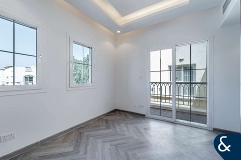 Villa en Springs 11, The Springs, Dubai, 2 dormitorios, 157 m², № 75383 - foto 12