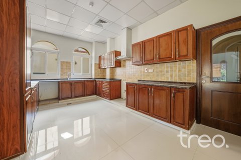 Villa en Hacienda, The Villa, Dubai, 5 dormitorios, 468.42 m², № 123620 - foto 14