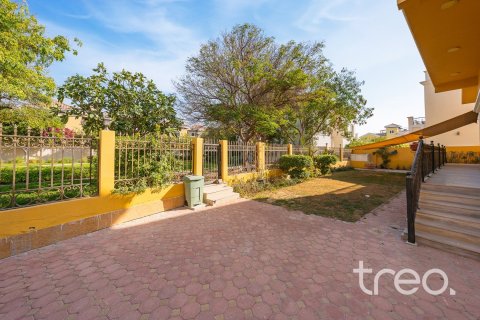 Villa en Hacienda, The Villa, Dubai, 5 dormitorios, 468.42 m², № 123620 - foto 22