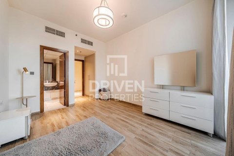 Снять в аренду квартиру в Al Habtoor City, Бизнес-Бэй, Дубай: 3 спальни, 184.6м², № 128683 - фото 2