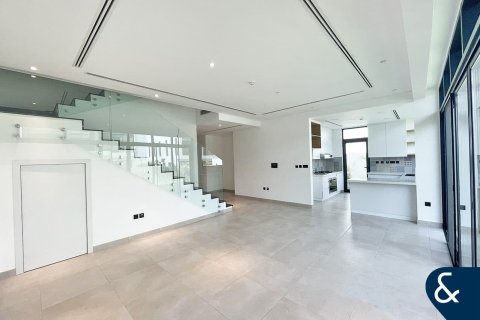 Villa in Jumeirah Luxury, Jumeirah Golf Estates, Dubai 4 bedrooms, 319 sq.m. № 76474 - photo 4