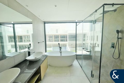 Villa in Jumeirah Luxury, Jumeirah Golf Estates, Dubai 4 bedrooms, 319 sq.m. № 76474 - photo 10