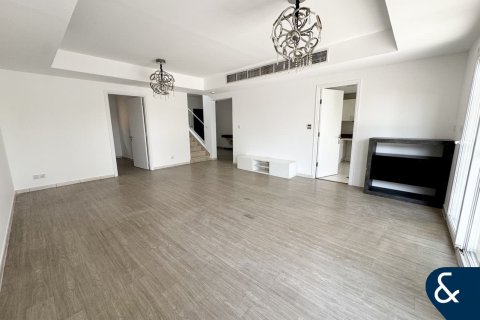 Снять в аренду виллу в Springs 14, The Springs, Дубай: 3 спальни, 228м², № 76475 - фото 3