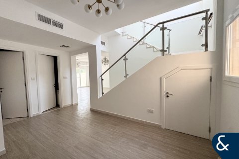 Снять в аренду виллу в Springs 14, The Springs, Дубай: 3 спальни, 228м², № 76475 - фото 2