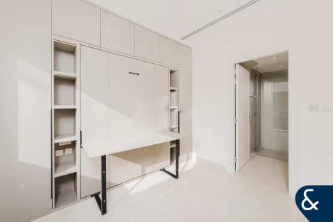 Villa in Meadows, Dubai 4 bedrooms, 553 sq.m. № 76471 - photo 5