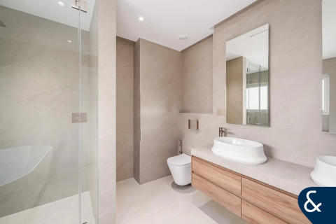 Villa in Meadows, Dubai 4 bedrooms, 553 sq.m. № 76471 - photo 8