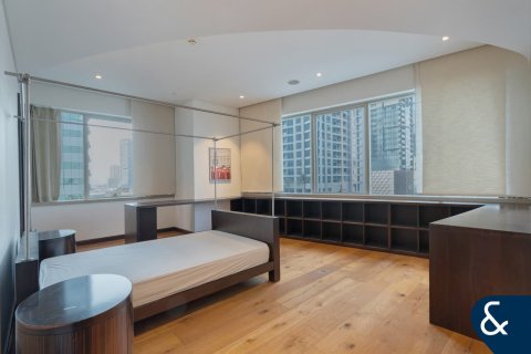 Apartment in Dubai Marina, Dubai 4 bedrooms, 586 sq.m. № 76476 - photo 14