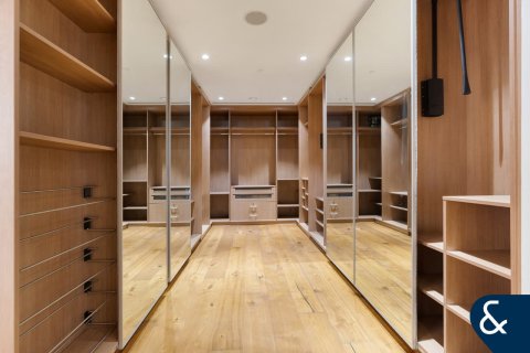 Apartment in Dubai Marina, Dubai 4 bedrooms, 586 sq.m. № 76476 - photo 12