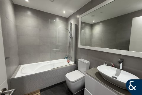 Apartment in SOUTH RIDGE in Downtown Dubai (Downtown Burj Dubai), Dubai 3 bedrooms, 195 sq.m. № 99154 - photo 10