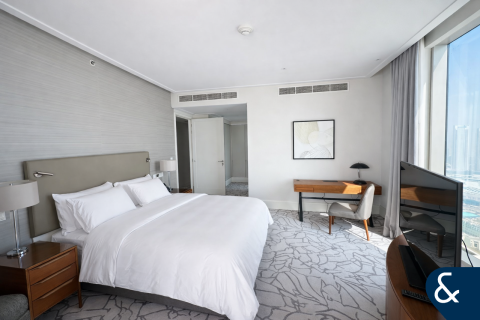 Apartment in Downtown Dubai (Downtown Burj Dubai), Dubai 4 bedrooms, 261 sq.m. № 99144 - photo 8