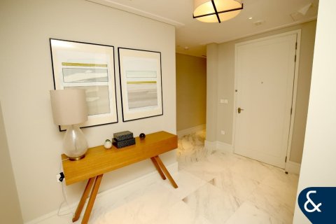 Apartment in Downtown Dubai (Downtown Burj Dubai), Dubai 4 bedrooms, 261 sq.m. № 99144 - photo 10