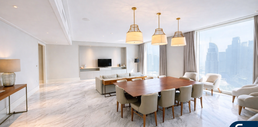 Apartment in Downtown Dubai (Downtown Burj Dubai), Dubai 4 bedrooms, 261 sq.m. № 99144